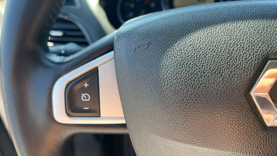 RENAULT Megane -