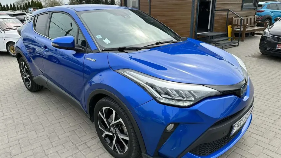 TOYOTA C-HR -