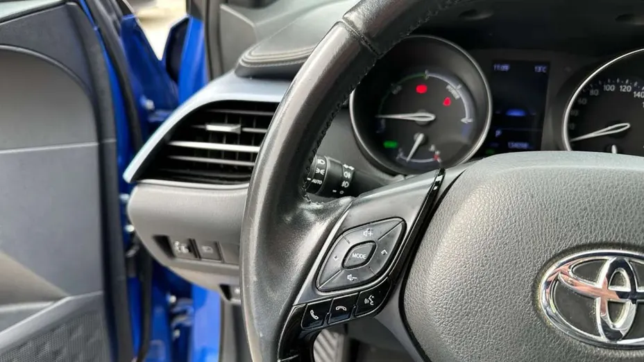 TOYOTA C-HR -