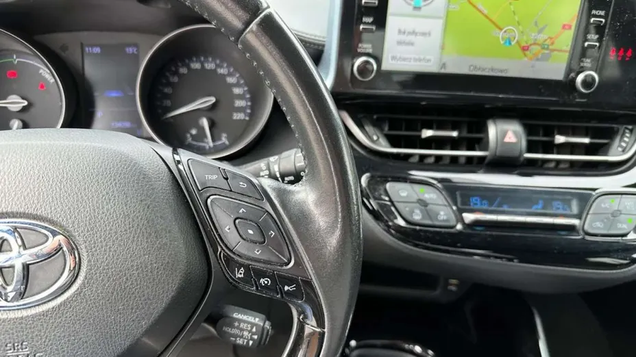 TOYOTA C-HR -