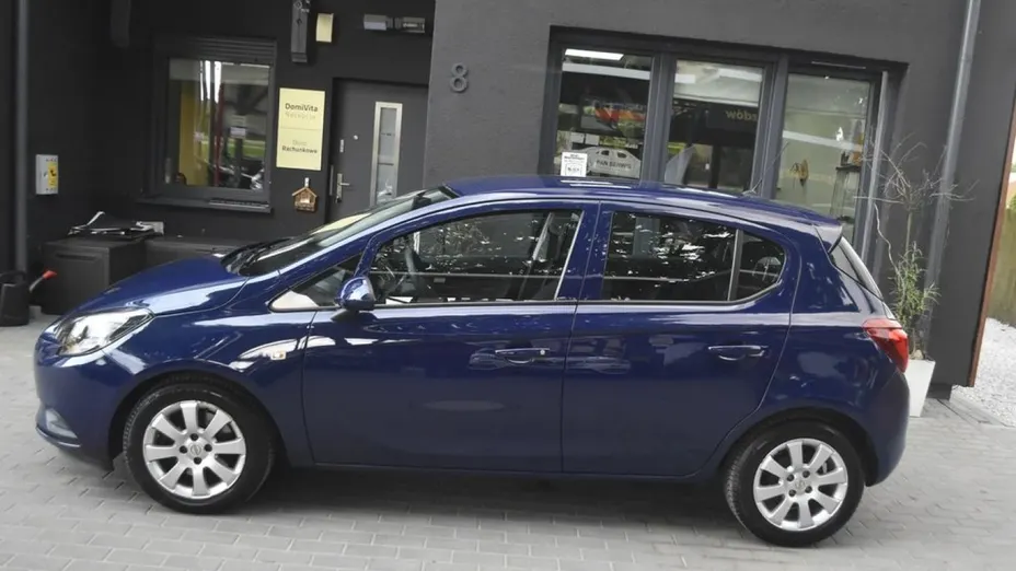 OPEL Corsa -