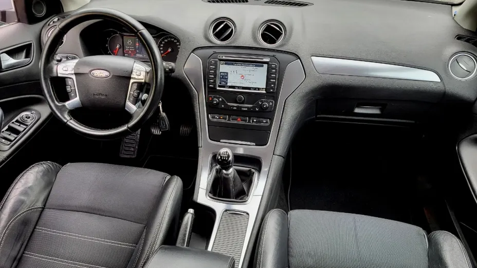 FORD Mondeo -
