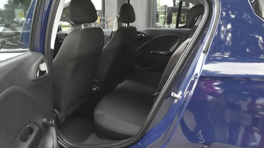 OPEL Corsa -