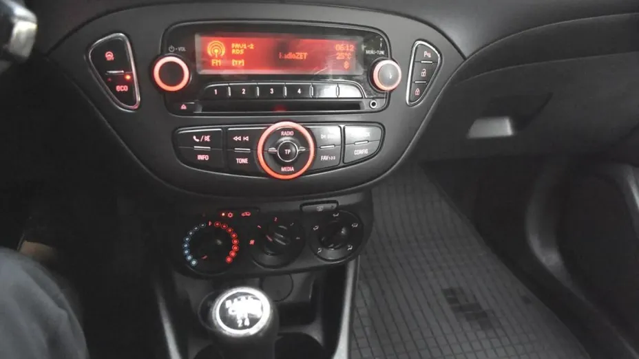 OPEL Corsa -