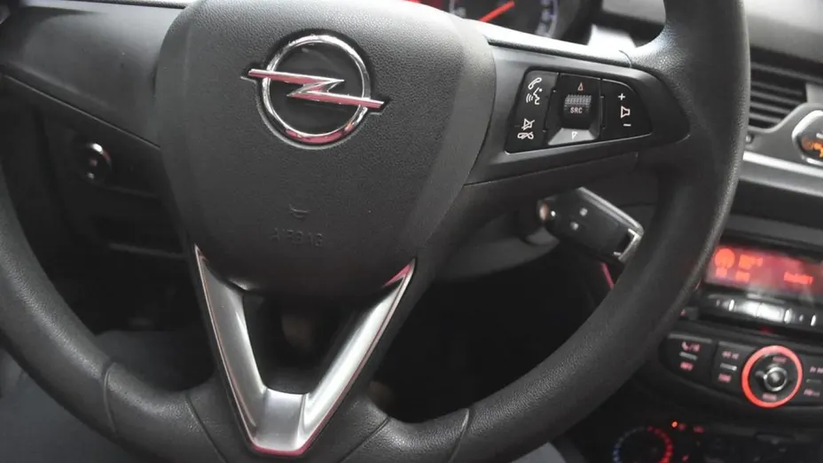 OPEL Corsa -