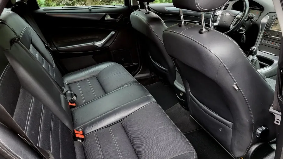 FORD Mondeo -