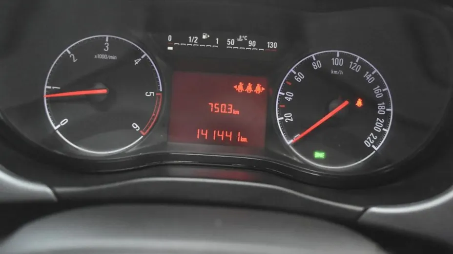 OPEL Corsa -