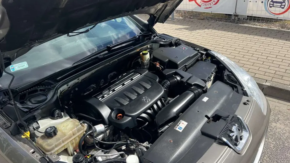 PEUGEOT 407 -