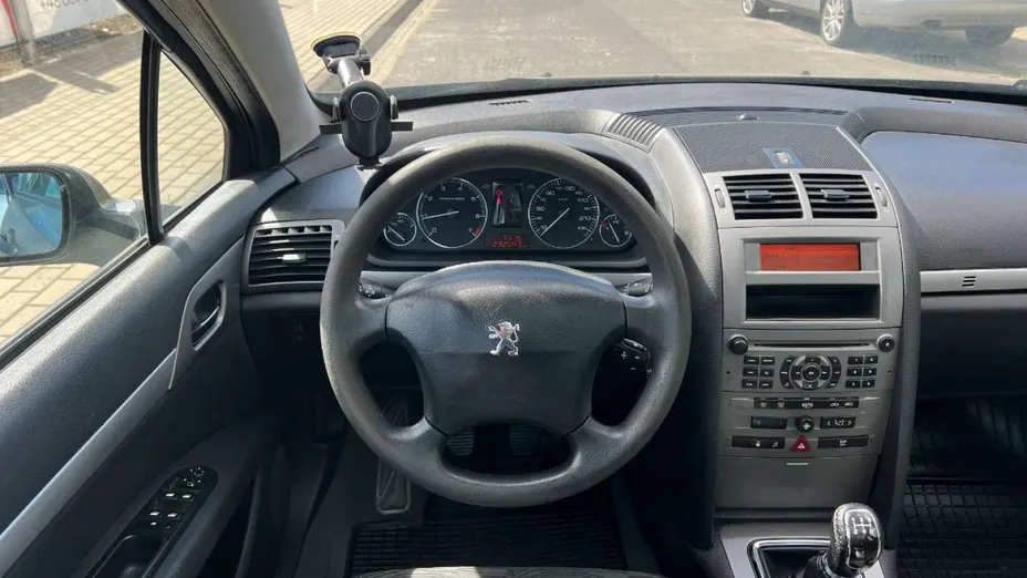 PEUGEOT 407 -