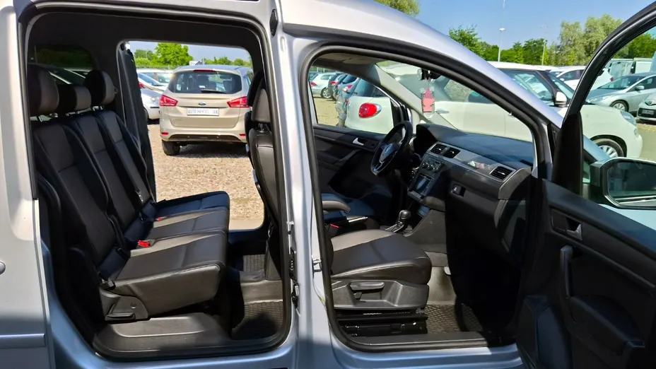 VOLKSWAGEN Caddy -