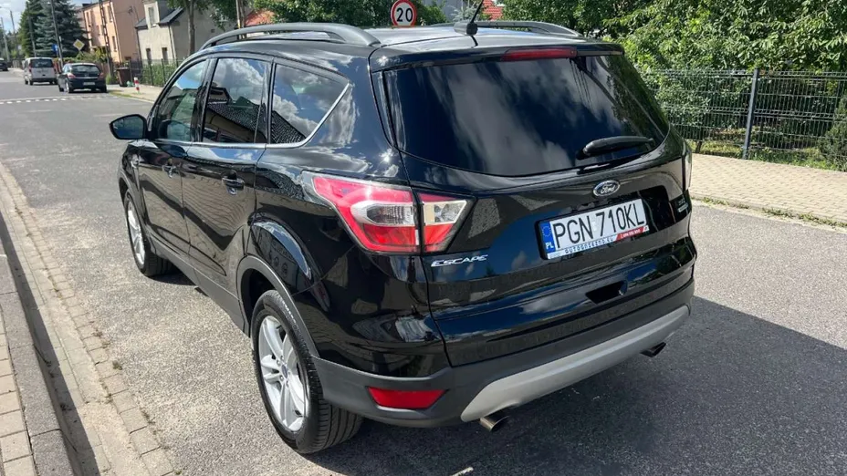 FORD Kuga -