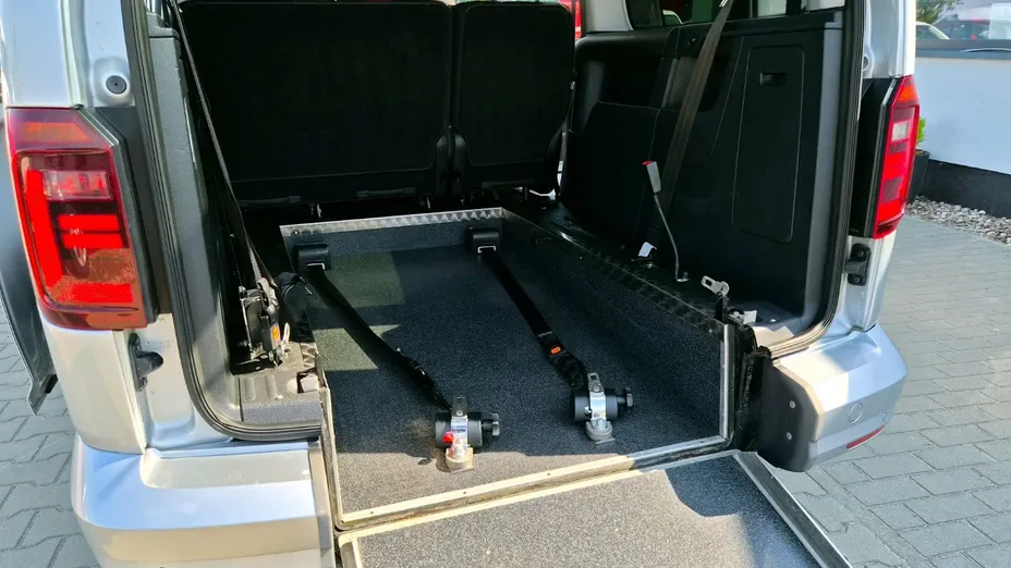 VOLKSWAGEN Caddy -