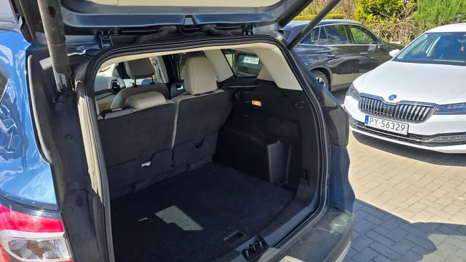 FORD Escape -