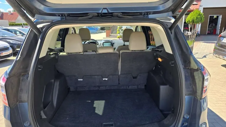 FORD Escape -