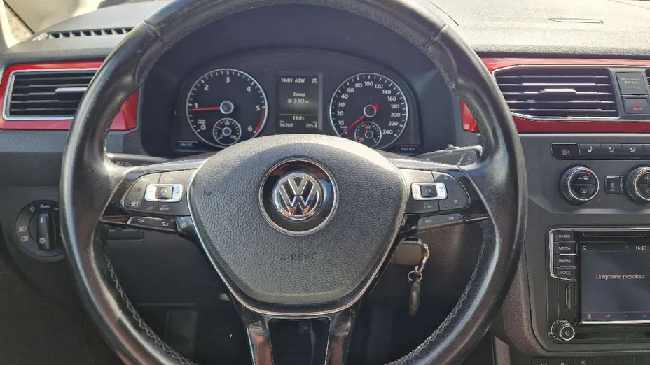 VOLKSWAGEN Caddy -