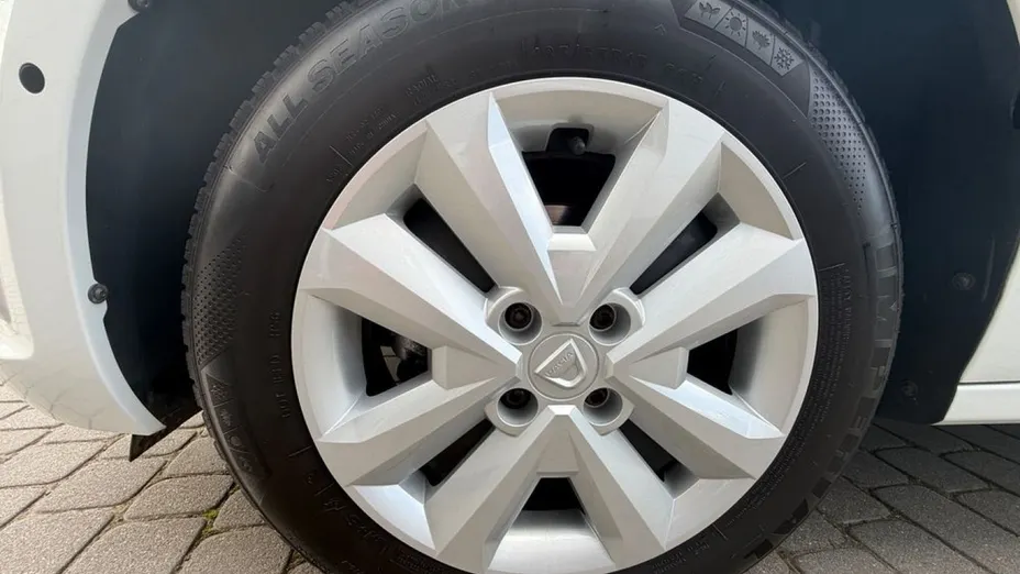 DACIA Sandero -