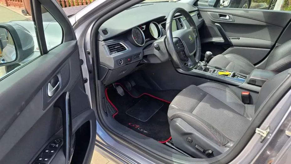 PEUGEOT 508 -