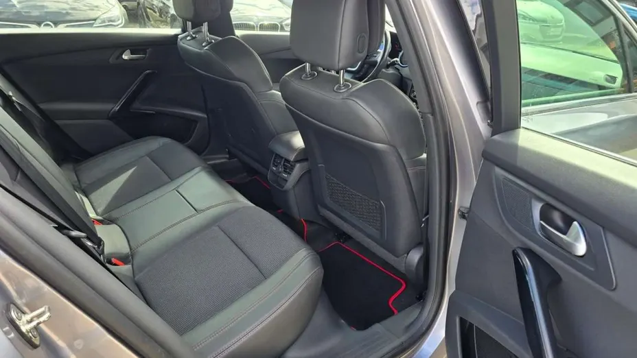 PEUGEOT 508 -