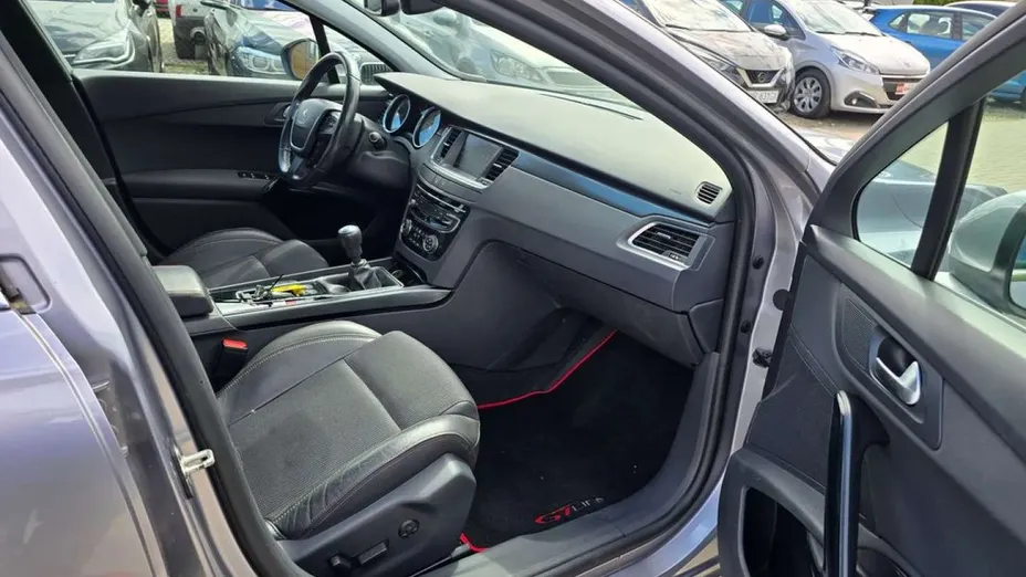 PEUGEOT 508 -
