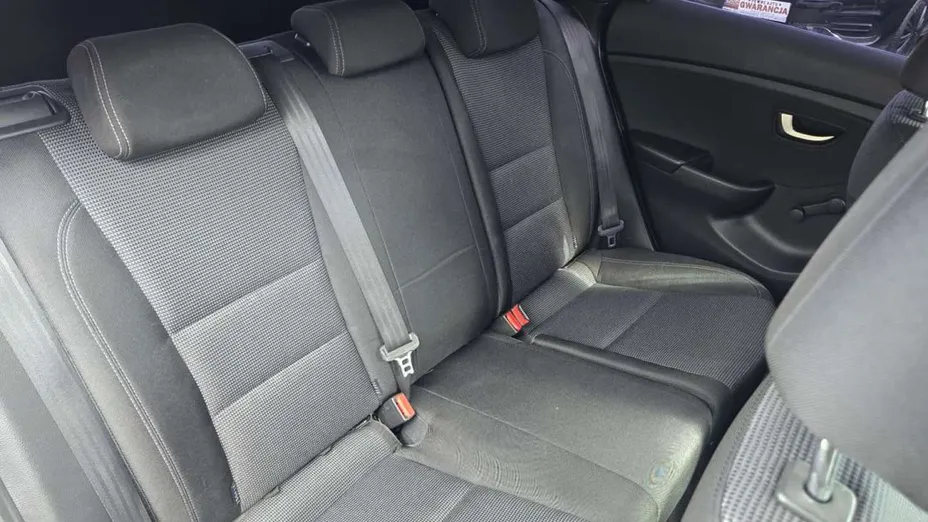 HYUNDAI i30 -
