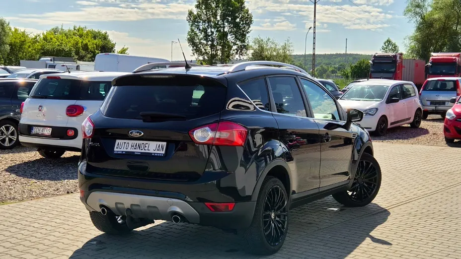 FORD Kuga -