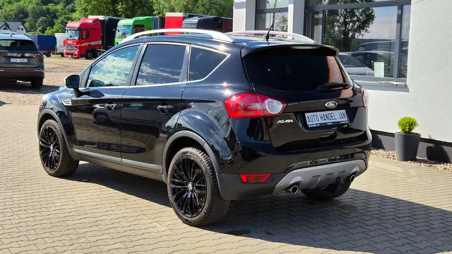 FORD Kuga -