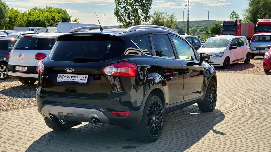 FORD Kuga -