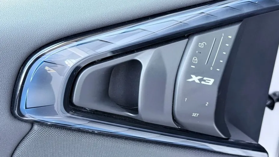 BMW X3 -