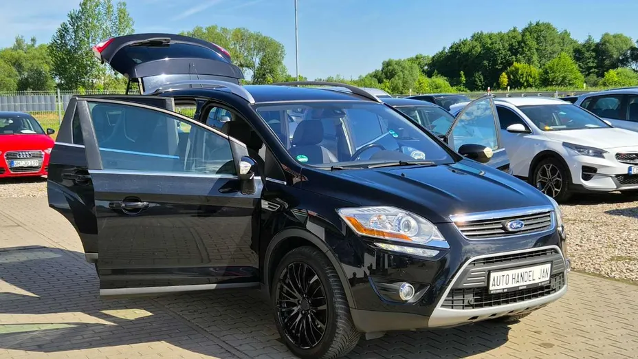 FORD Kuga -