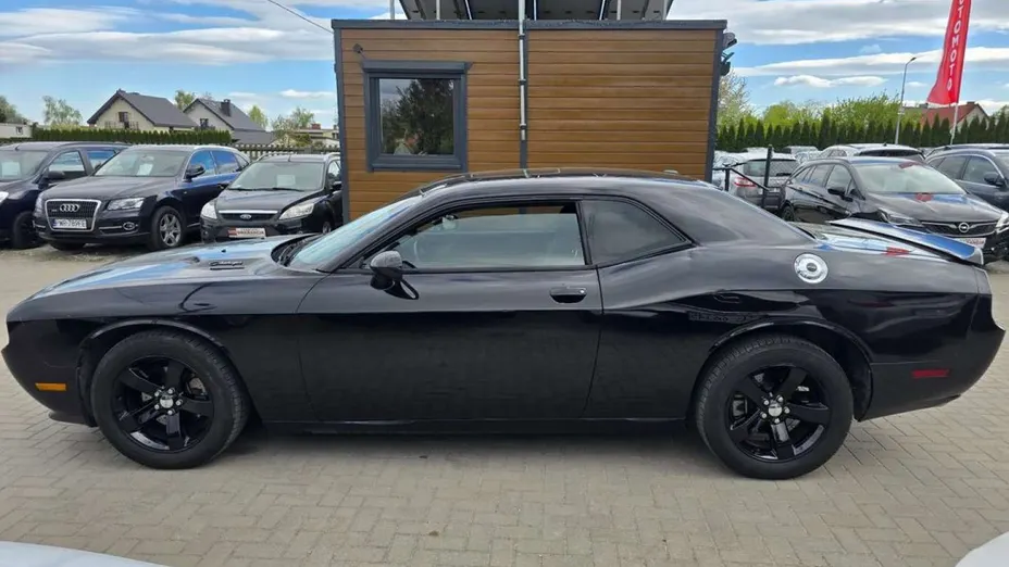 DODGE Challenger -
