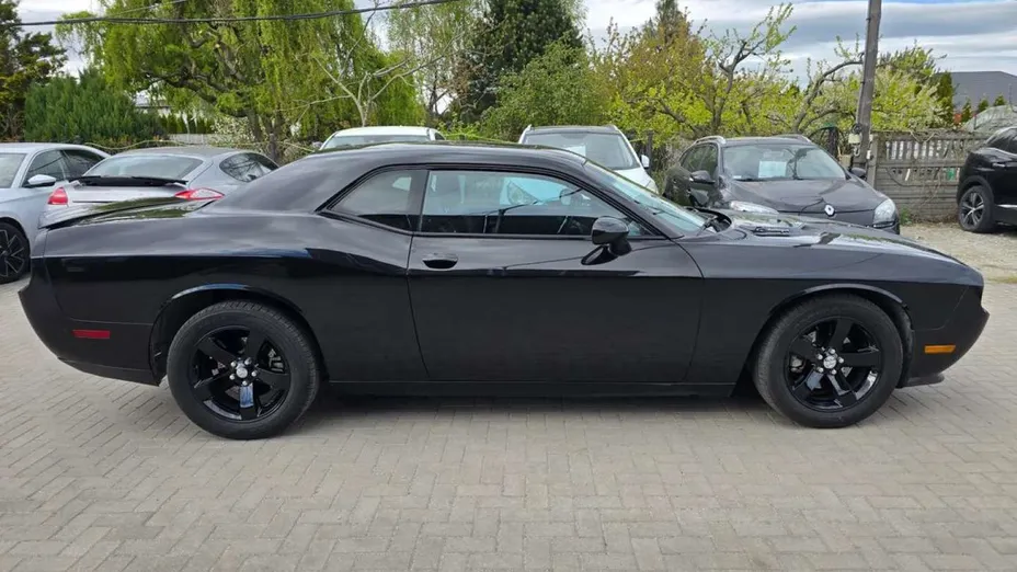 DODGE Challenger -