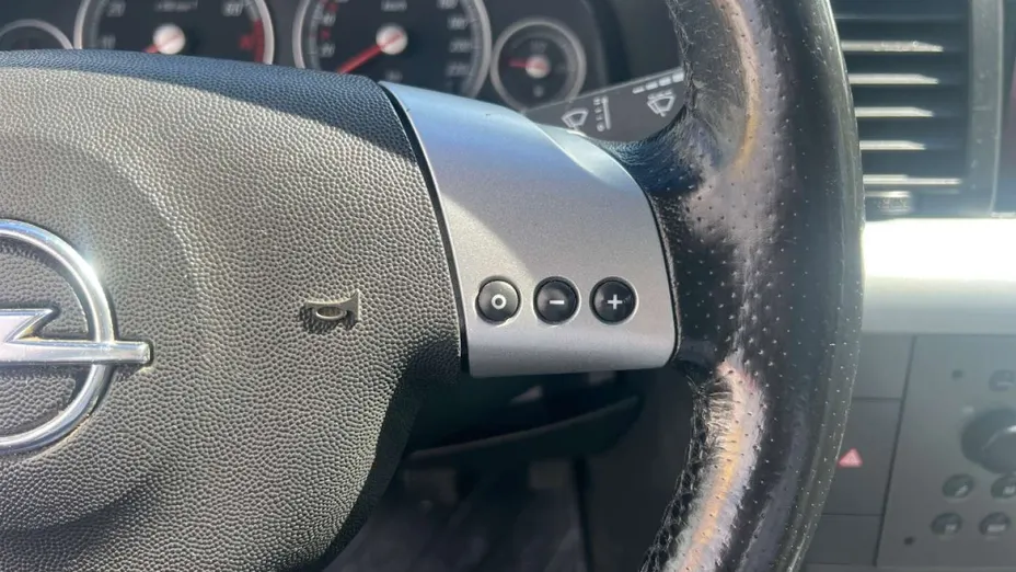 OPEL Vectra -