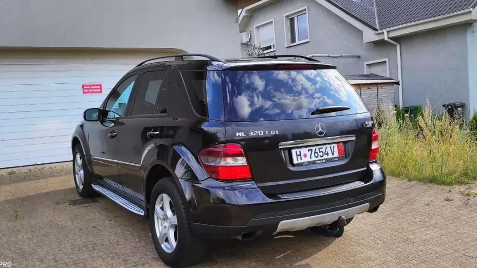MERCEDES-BENZ ML -