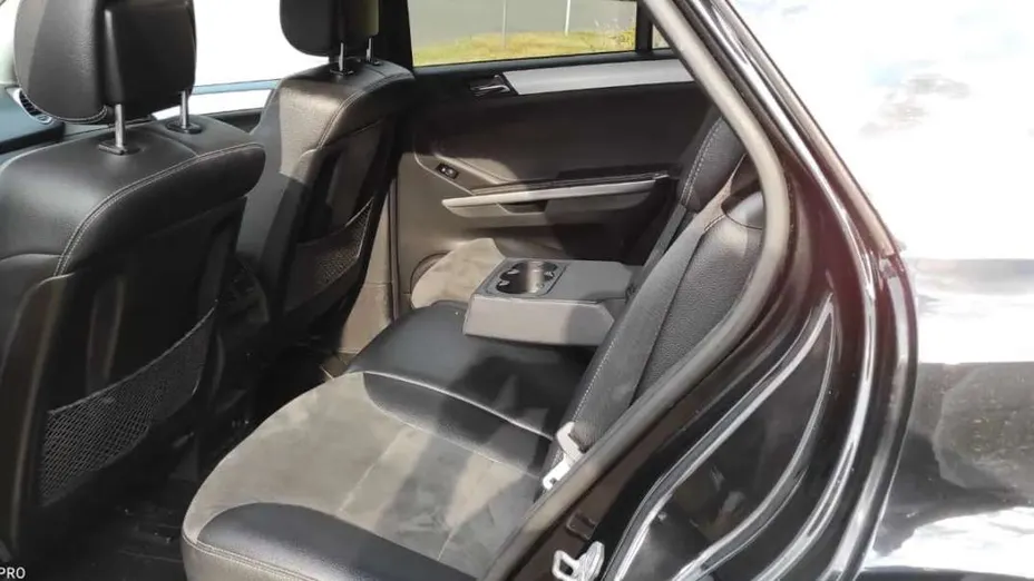 MERCEDES-BENZ ML -