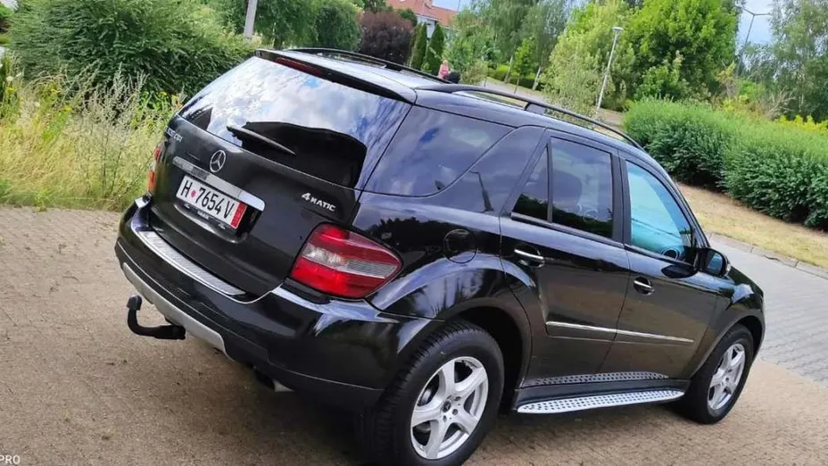 MERCEDES-BENZ ML -