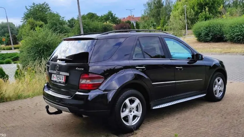 MERCEDES-BENZ ML -
