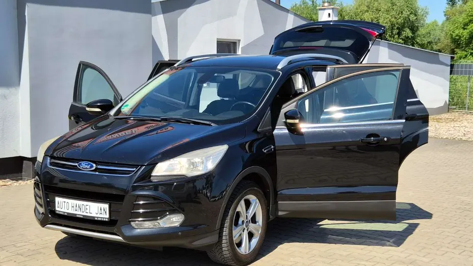 FORD Kuga -