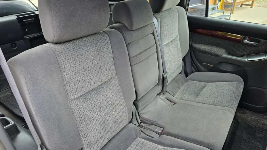 TOYOTA Land Cruiser -