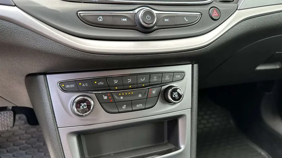 OPEL Astra -