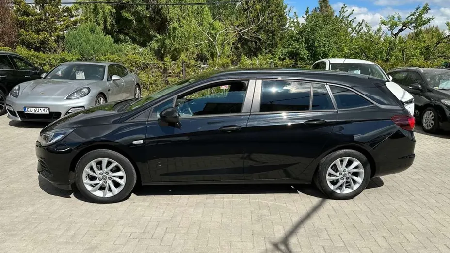OPEL Astra -