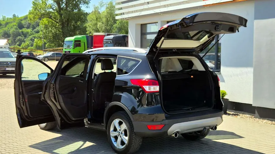 FORD Kuga -