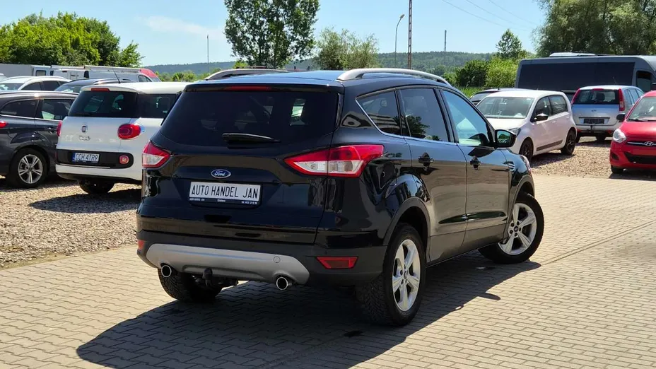 FORD Kuga -