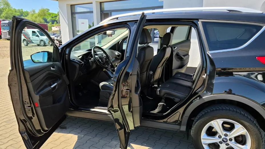 FORD Kuga -