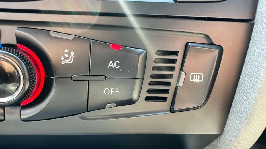 AUDI A4 -
