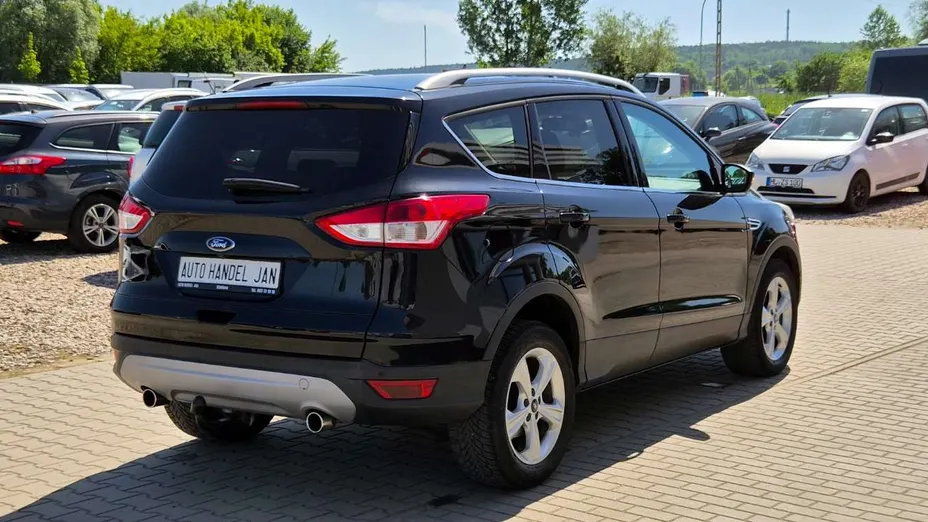 FORD Kuga -