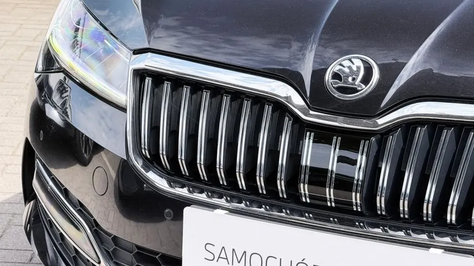SKODA Superb -