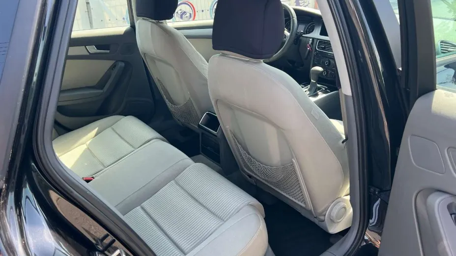AUDI A4 -