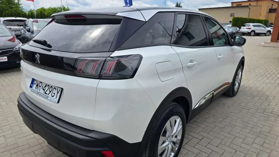 PEUGEOT 3008 -