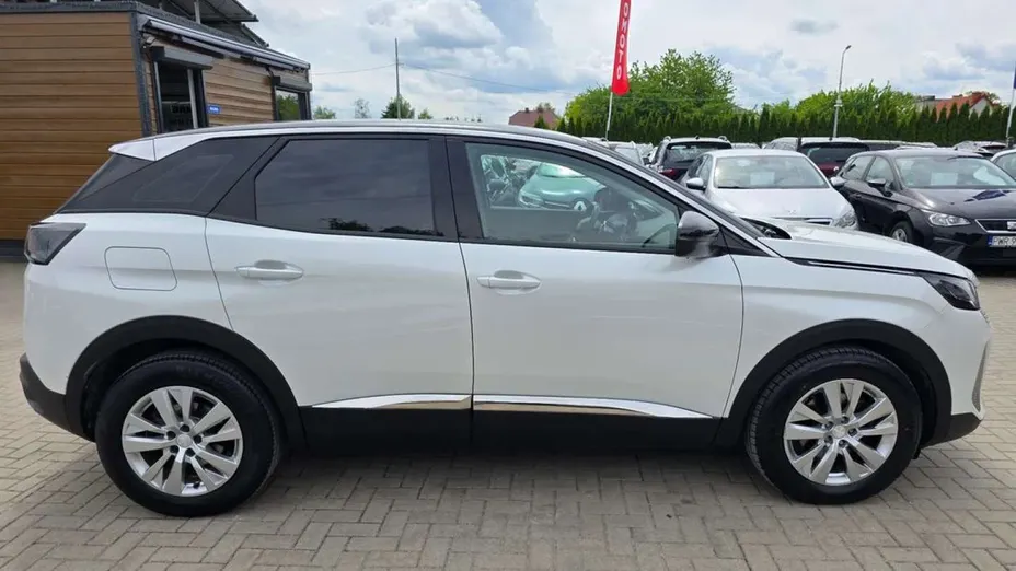 PEUGEOT 3008 -