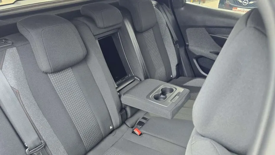 PEUGEOT 3008 -